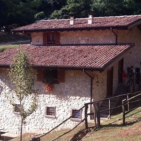 فيلا Sabbio Chieseفي Agriturismo Agrimon المظهر الخارجي الصورة